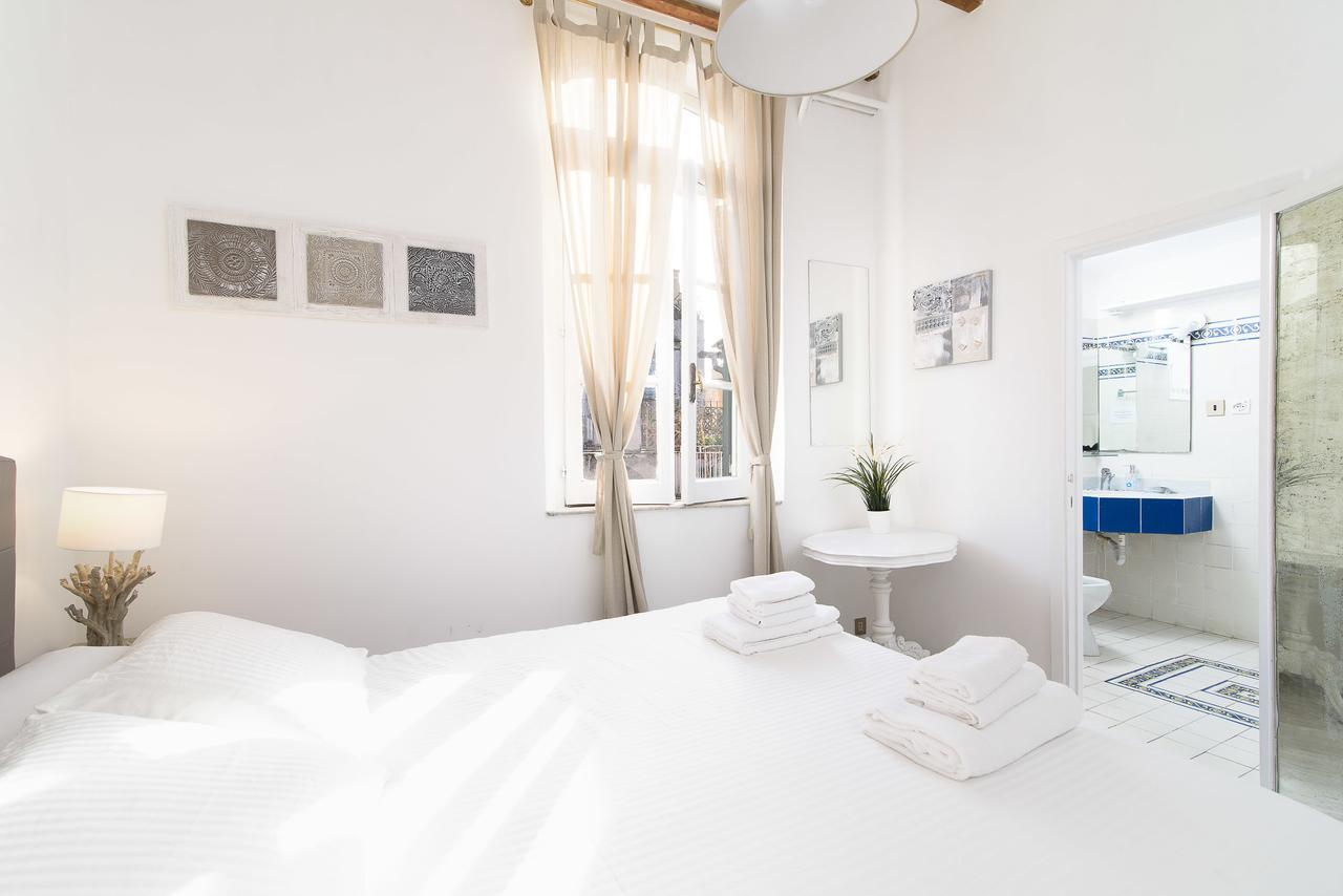 White Terrace Apartment Navona โรม ภายนอก รูปภาพ