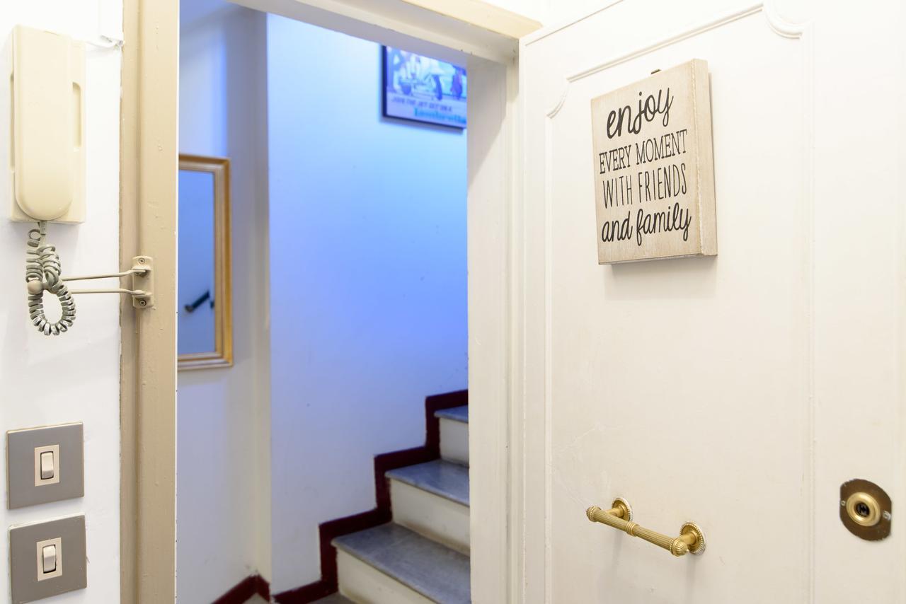 White Terrace Apartment Navona โรม ภายนอก รูปภาพ