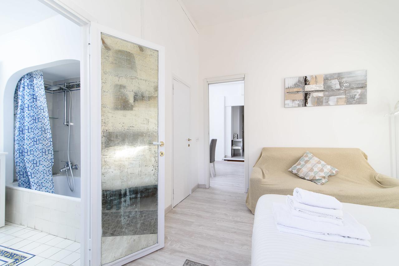 White Terrace Apartment Navona โรม ภายนอก รูปภาพ