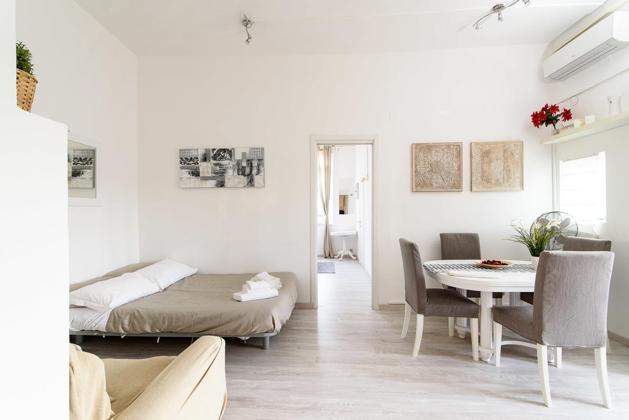 White Terrace Apartment Navona โรม ภายนอก รูปภาพ